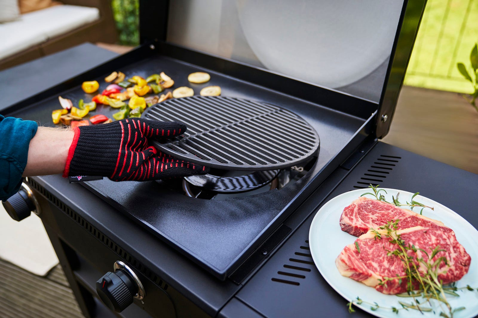Flexibelt användbart grillgaller för perfekta grillränder