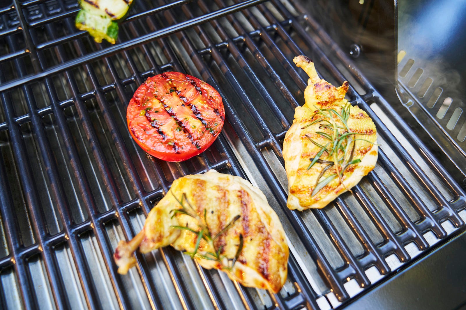 Belagda gjutjärnsgaller för perfekta grillar